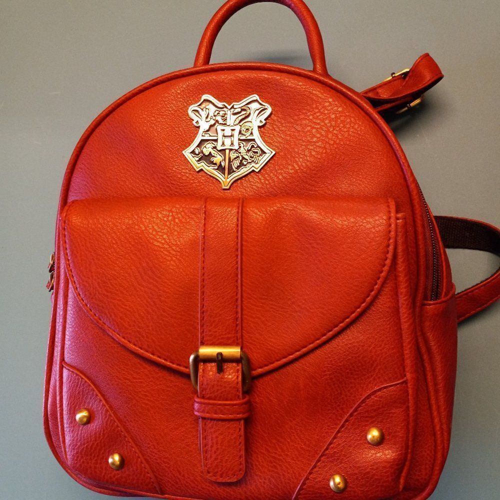 Bioworld Red Harry Potter Hogwarts Backpack